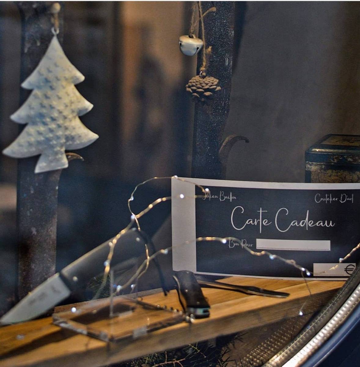 Offrir un couteau pour un cadeau d'anniversaire ou à Noël